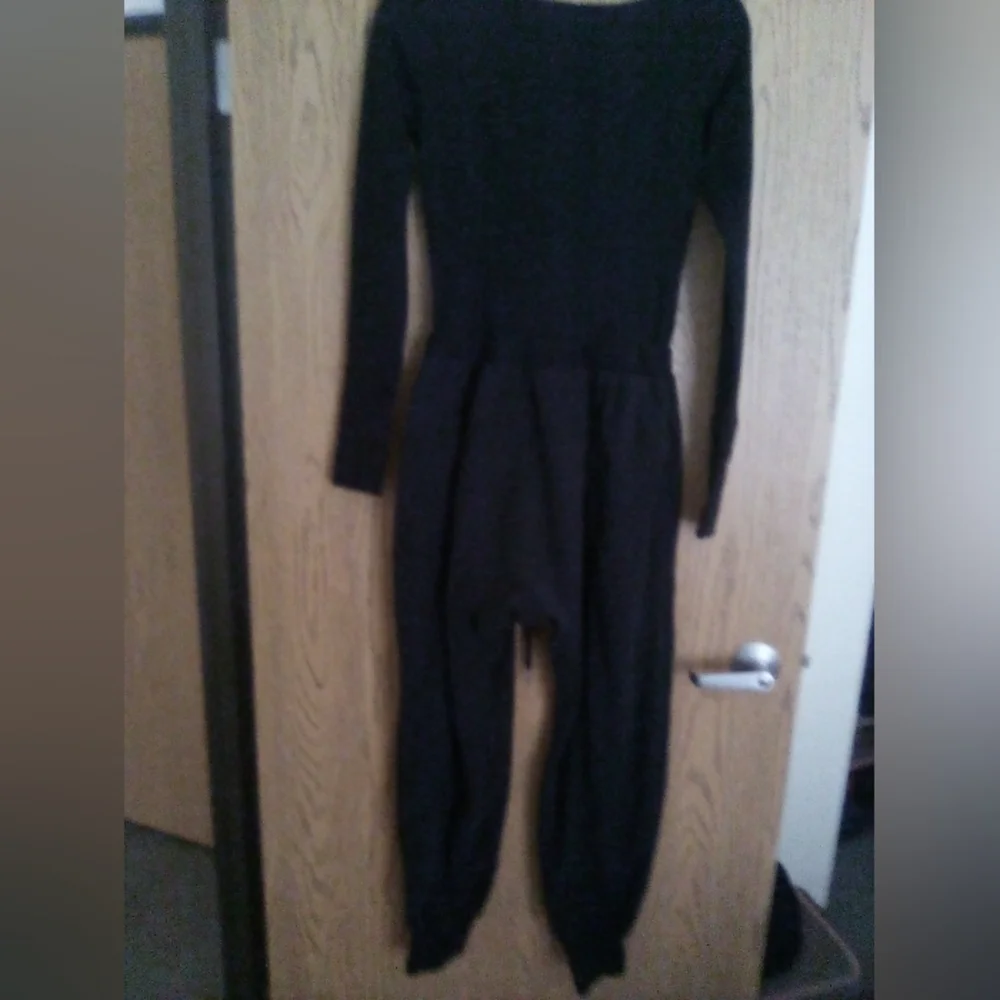 ON HOLD FOR AMY CABRAL !!FREE PEOPLE Make It Count Onesie Jumpsuit in Black Sz S - Picture 11 of 13